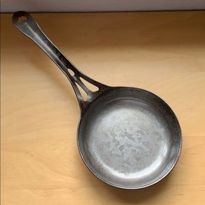 SOLIDTEKNICS aid-ion seamless iron pan